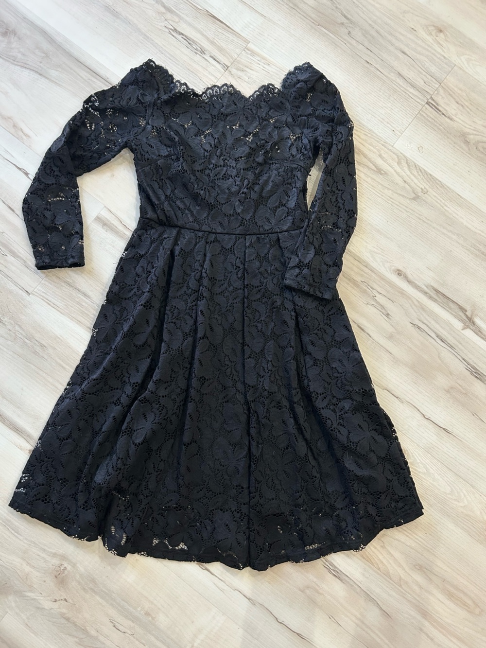 Miusol Black Lace Women’s Dress